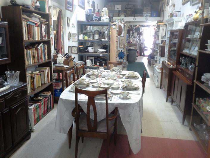 Kitchen/Dining Area